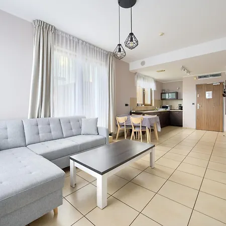 Apartamentyprzymorzu Olympic Park Z Prywatnym Tarasem Z Widokiem Na Morze Lägenhet Kołobrzeg